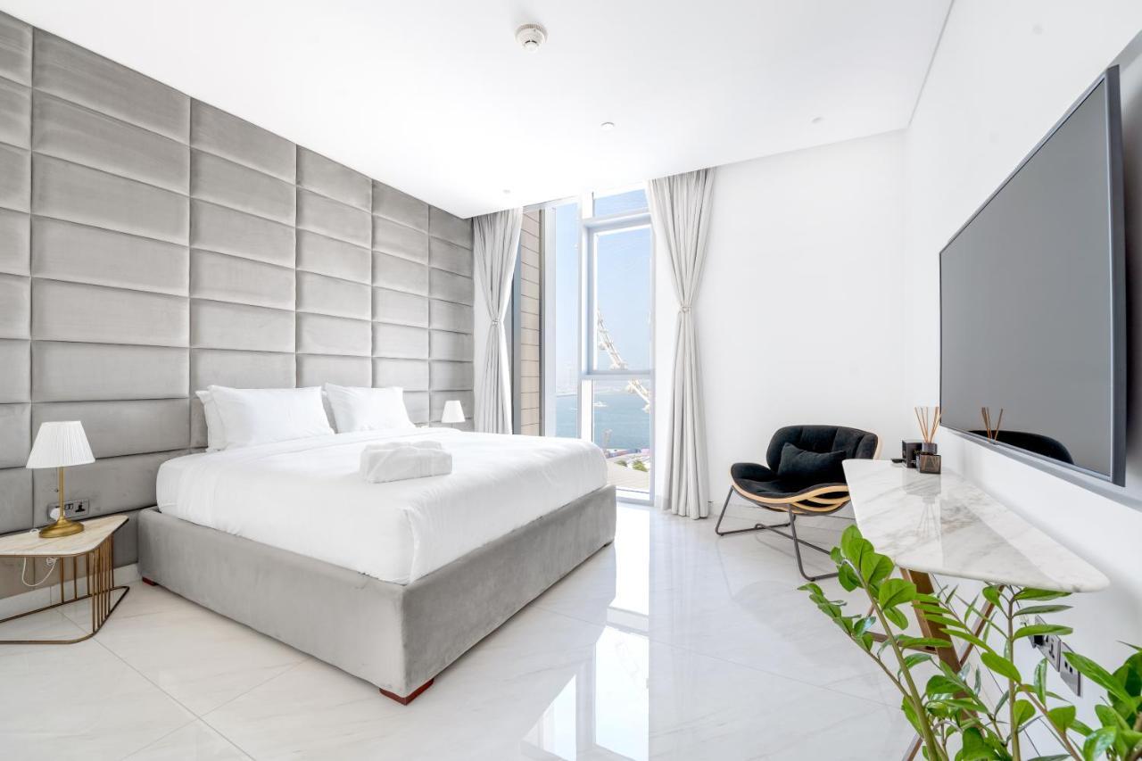 Spectacular 3 Bedroom Condo With Maids Room Facing The Dubai Eye 外观 照片