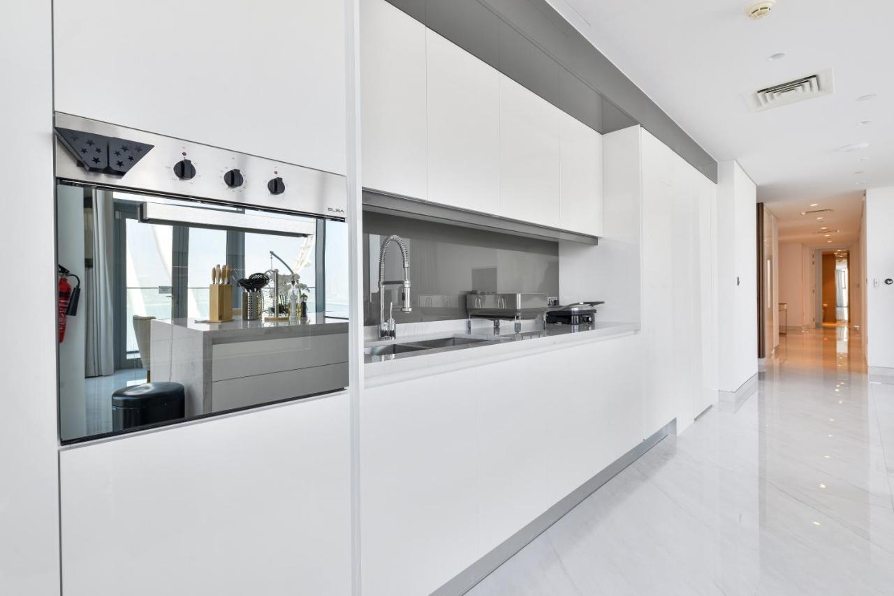 Spectacular 3 Bedroom Condo With Maids Room Facing The Dubai Eye 外观 照片
