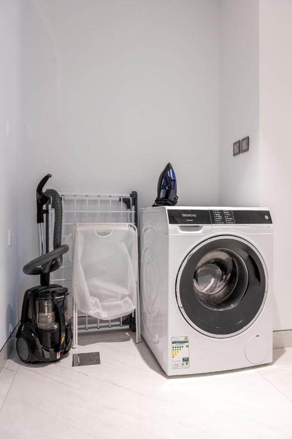 Spectacular 3 Bedroom Condo With Maids Room Facing The Dubai Eye 外观 照片